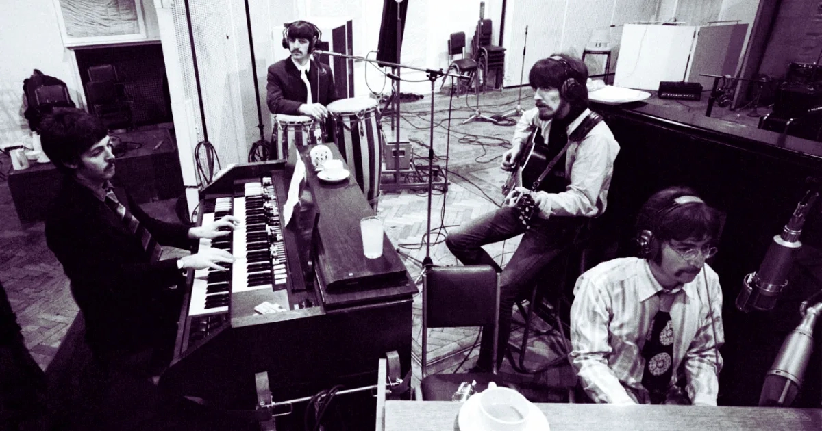 Abbey Road Studios anuncia sua primeira rave; veja detalhes 2 Beatles no estudio Abbey Road (Divulgação Abbey Road)