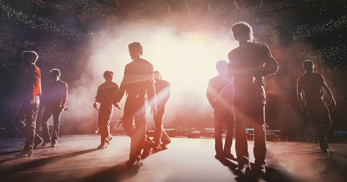 Stray Kids lidera bilheterias dos EUA com filme de turnê 3 Stray Kids