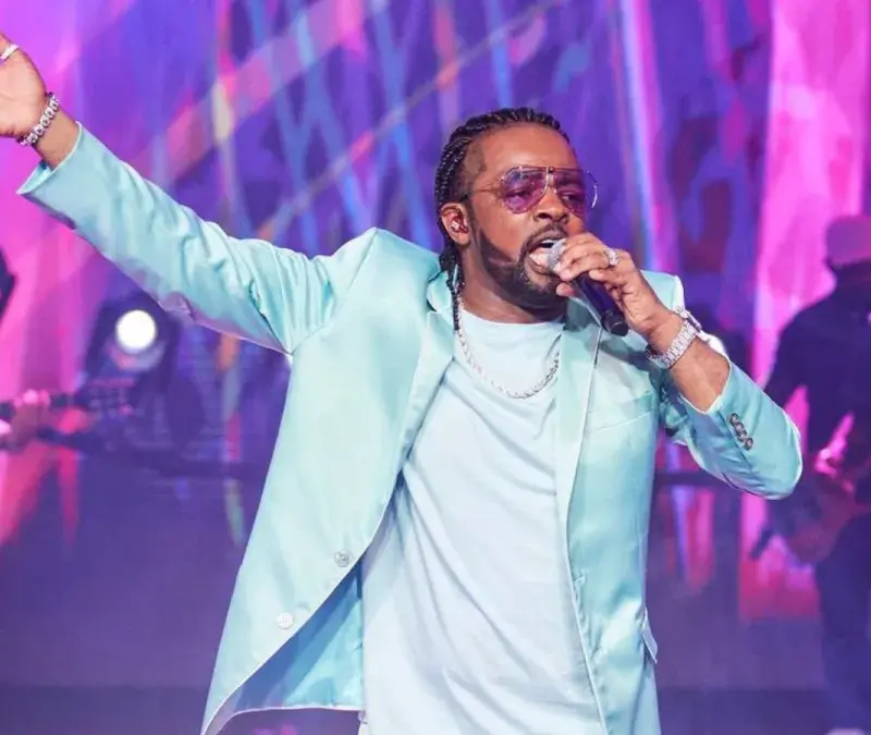 Veja como assistir Xande com Iza, Alcione e Gloria Groove no Fan Fest 2026