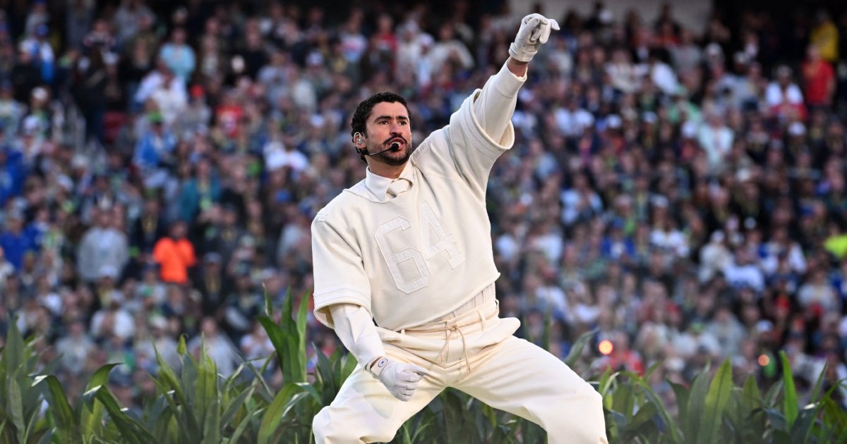 Bad Bunny no Super Bowl: veja como foi o show do cantor 5 Bad Bunny no Super Bowl 2026