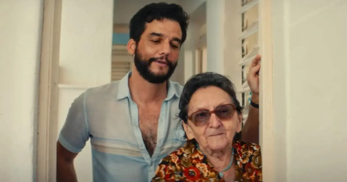 ‘O Agente Secreto’ perde no BAFTA 2026 e Brasil sai sem prêmios 2 Wagner Moura e Tania Maria em cena de O Agente Secreto Divulgacao