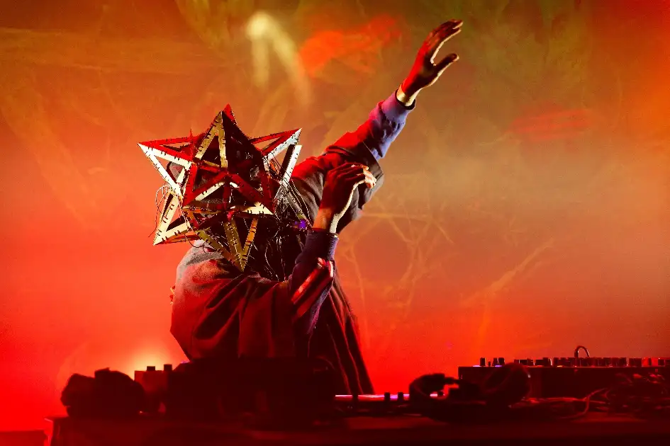 Guitarra, violinos e ritmo de samba. Rec-Beat traz o alternativo para Recife 3 Mostrixx Bernard Sammut Divulgacao