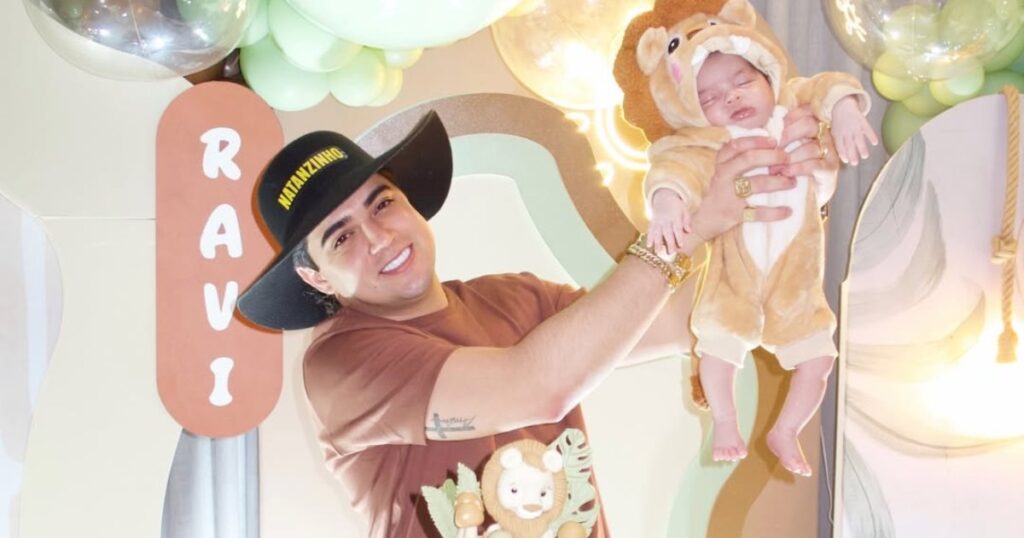Natanzinho Lima celebra primeiro mês do filho 1 Natanzinho Lima e o filho Ravi