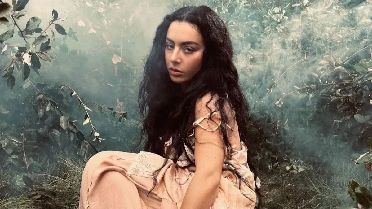 Charli XCX (Paul Kooiker)