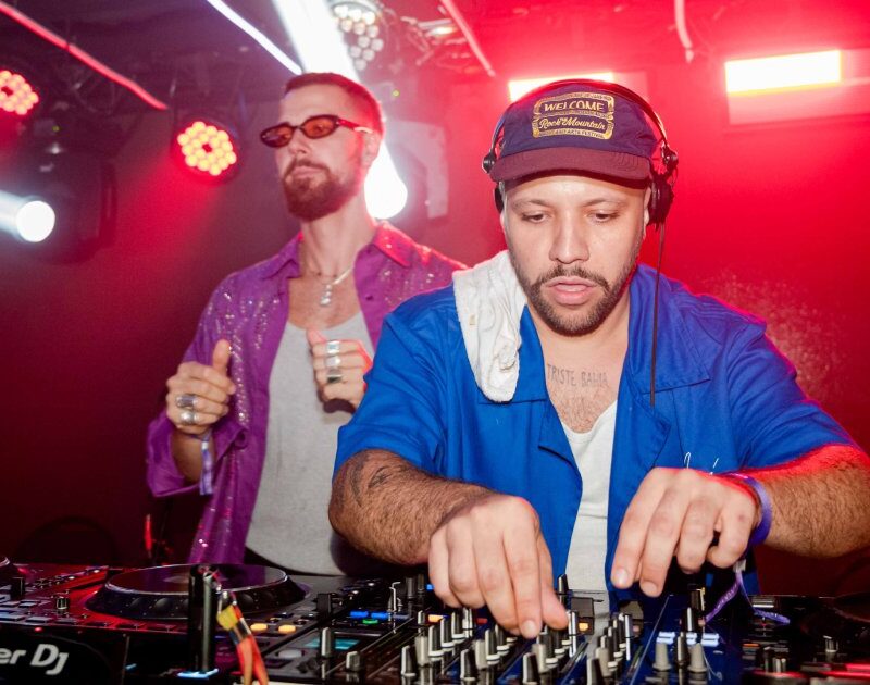 Camarote Alma Rio: veja as fotos da folia na Sapucaí desta sexta (13)