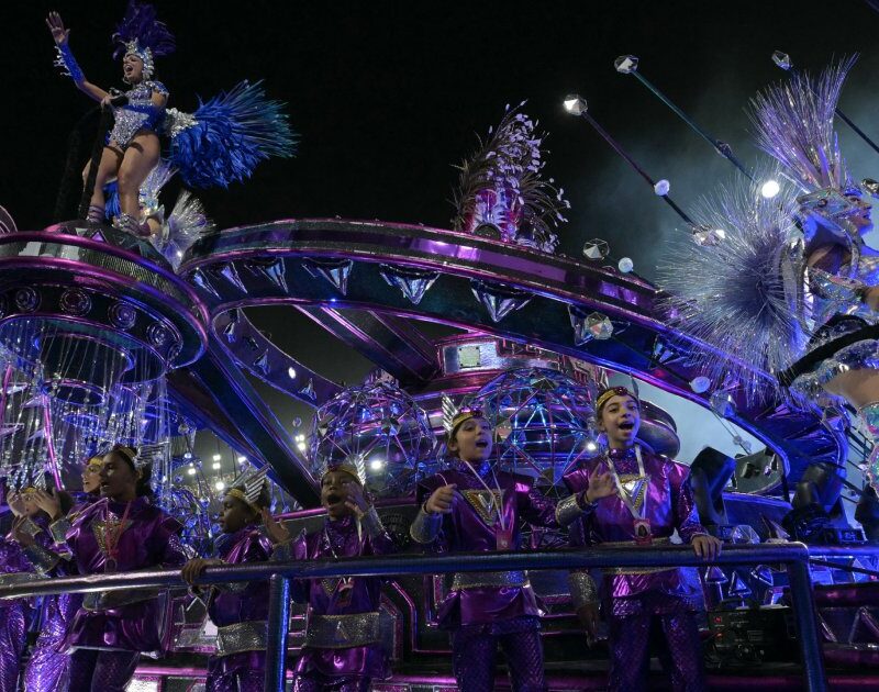 Carnaval 2026: veja as fotos do primeiro dia de desfiles em São Paulo