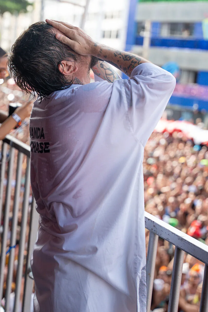 Saulo se emociona durante pipoca em Salvador 3 Saulo Fernandes (Caio Duran e Thiago Duran - BrazilNews)