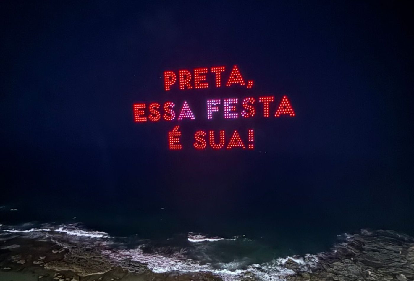 Preta Gil é homenageada em show de drones no Carnaval de Salvador 2 Preta Gil é homenageada no Carnaval de Salvador