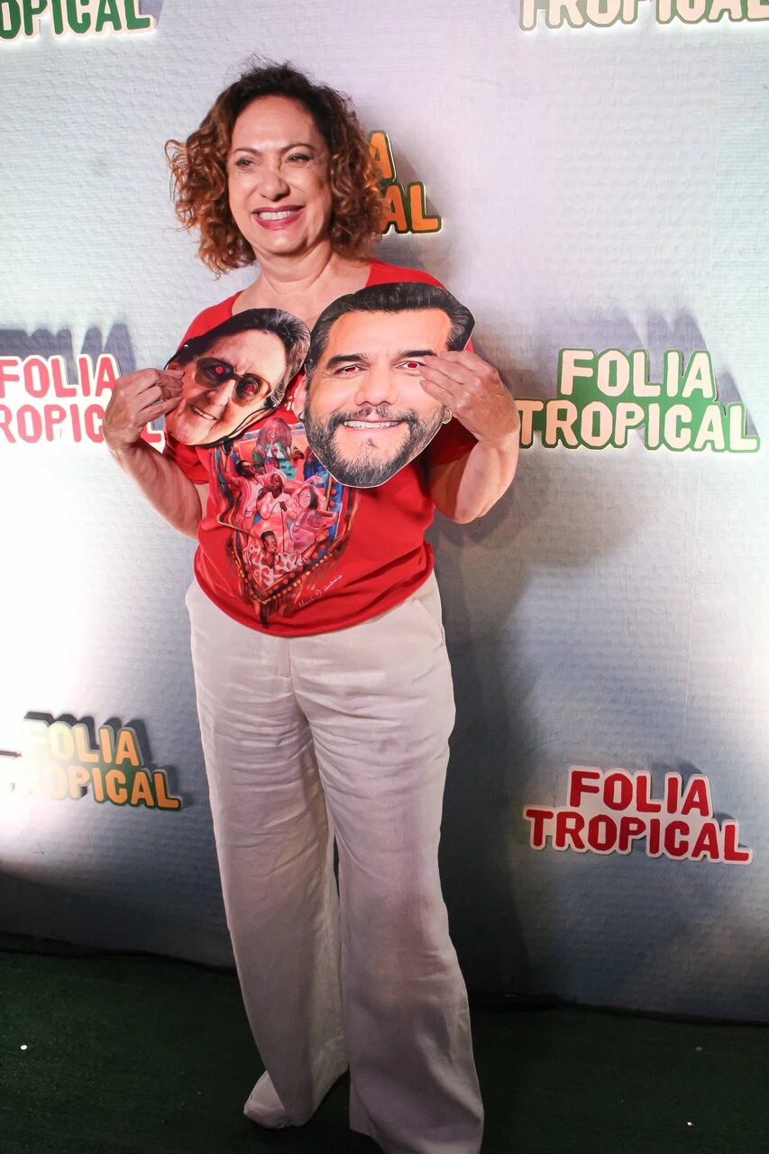 Veja fotos do segundo dia do Folia Tropical 2026 4 Eliane Giardini no Folia Tropical 2026 (Marcos Ferreira - Brazil News)