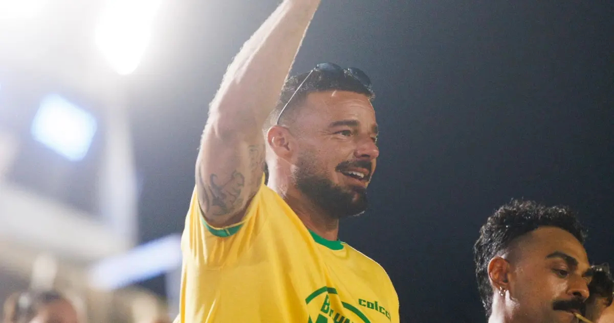 Ricky Martin exalta relação com o Brasil durante passagem pelo país 2 Ricky Martin