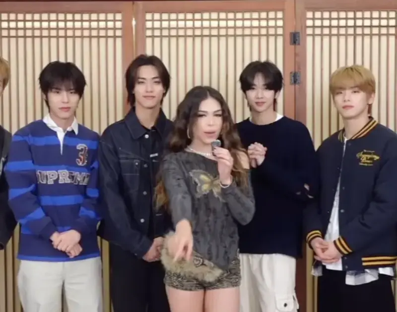 Melody anuncia collab com 82MAJOR e participação em show