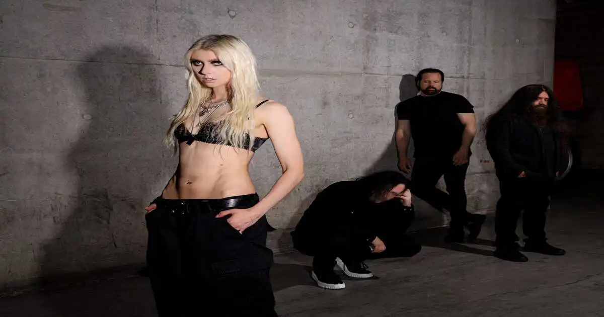 Conheça a 'Batgirl' que abre os shows do AC/DC no Brasil 2 The Pretty Reckless