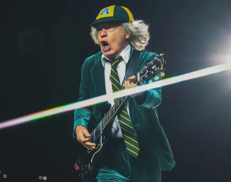 Criança pode ir no AC/DC? Veja dúvidas comuns de shows em estádio