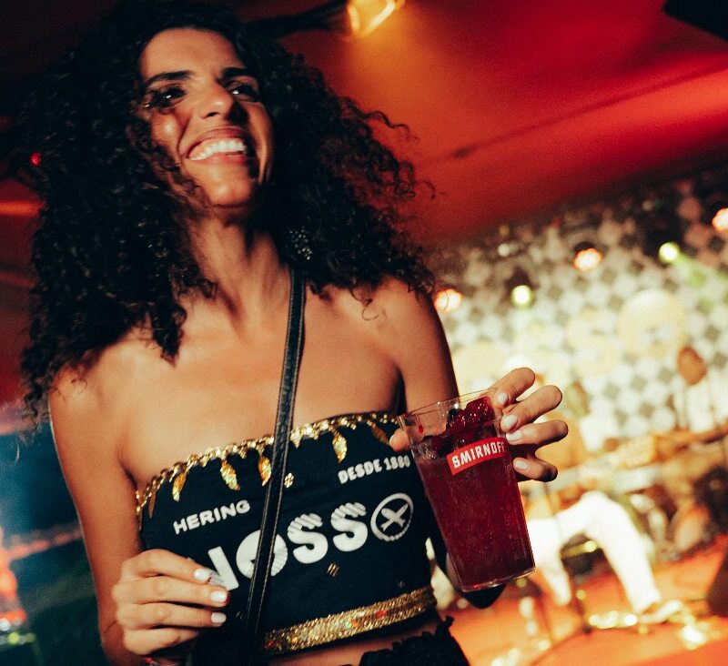 Smirnoff consolida protagonismo no NOSSO Camarote na Sapucaí