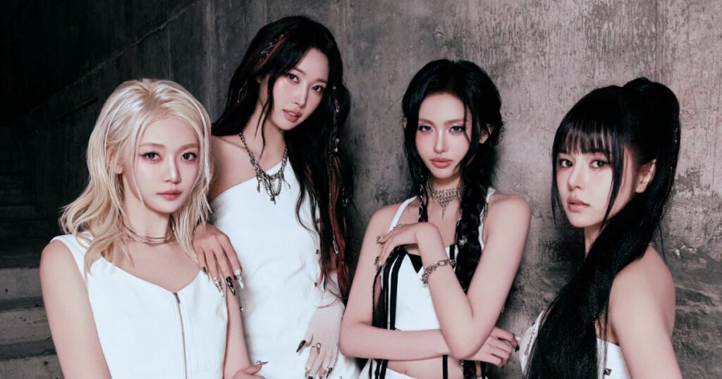 EVERGLOW lança novo mini-álbum da carreira, 'CODE' 1 EVERGLOW