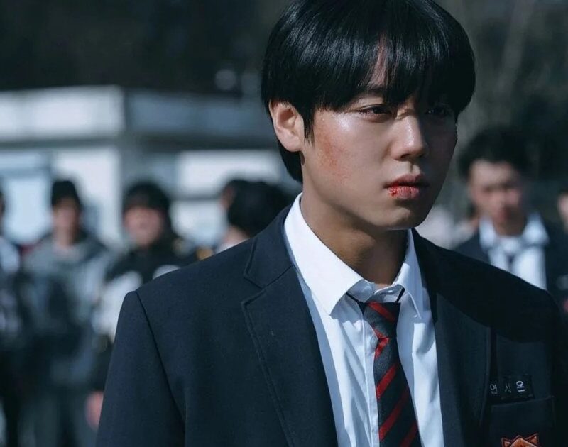 Park Ji Hoon, de ‘Classe dos Heróis Fracos’ e Wanna One, anuncia comeback