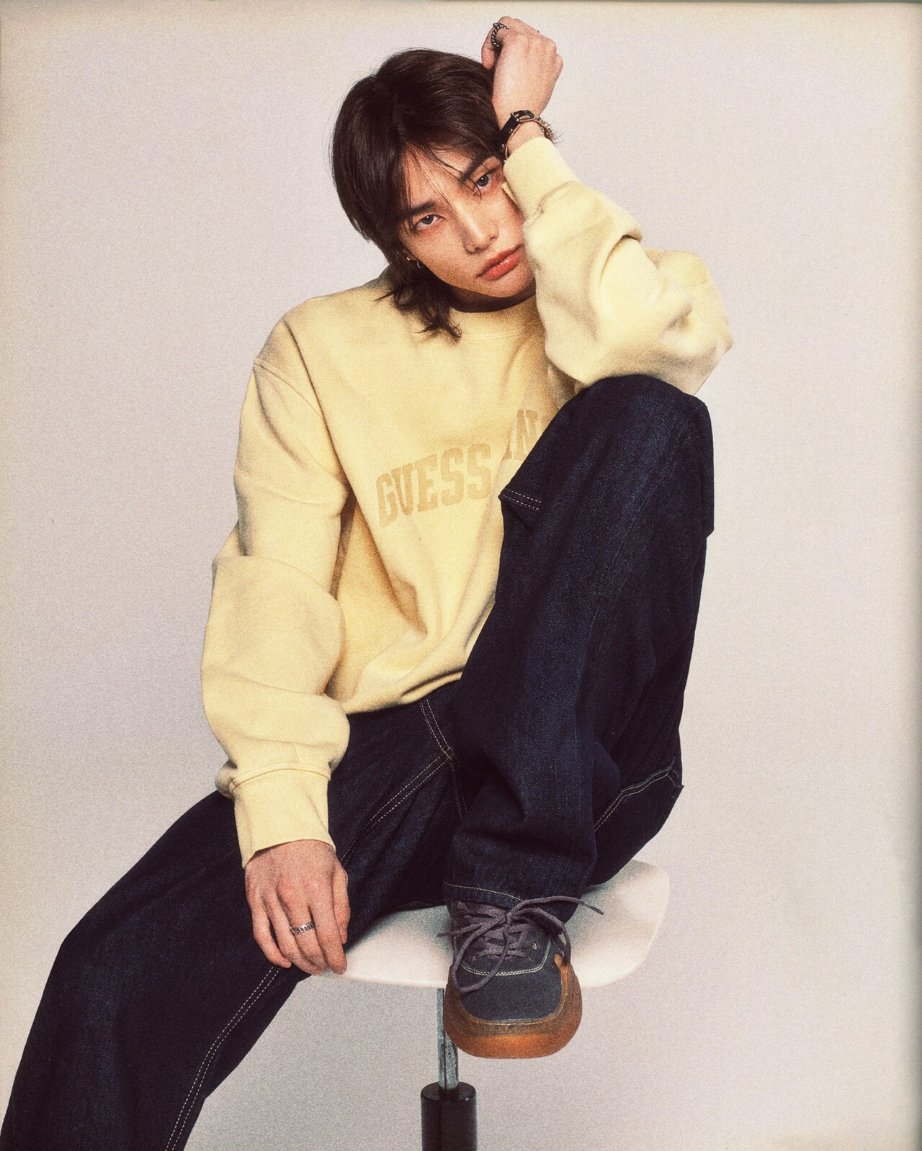 Hyunjin, do Stray Kids, é anunciado embaixador global da GUESS; veja as fotos 3 Hyunjin, do Stray Kids