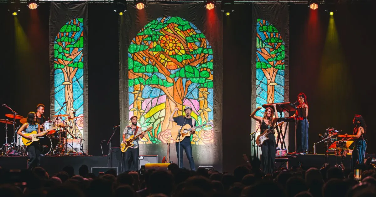 Jason Mraz traz repertório afetivo para noite colorida em São Paulo 3 Jason Mraz em São Paulo (Marcos Oliveira @marcosoliveirapht)