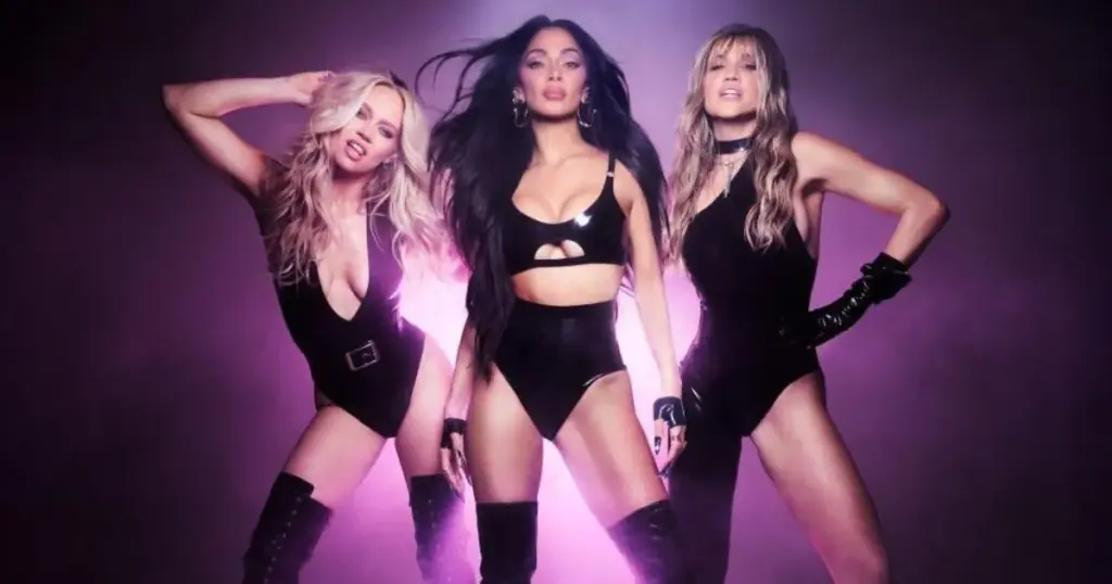 The Pussycat Dolls em capa do novo single 'Club Song' (reprodução)