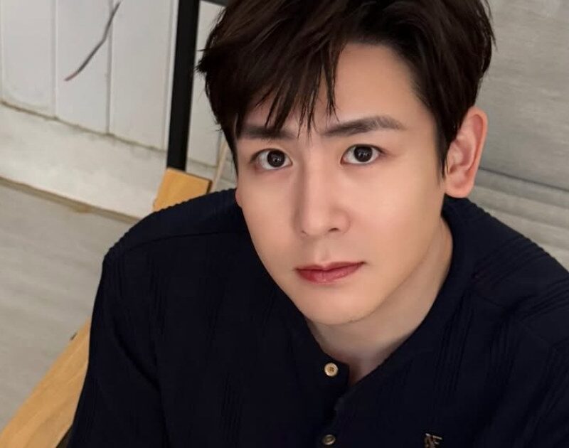 Nichkhun, do 2PM, relata perseguição e agressão por stalker: ‘Estou furioso’