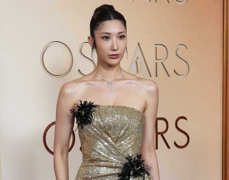 EJAE, de ‘Guerreiras do K-pop’, convida Taylor Swift para trilha de sequência