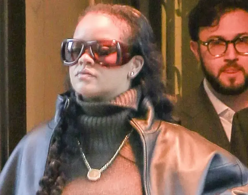 Rihanna faz primeira aparição pública após tiroteio em sua mansão