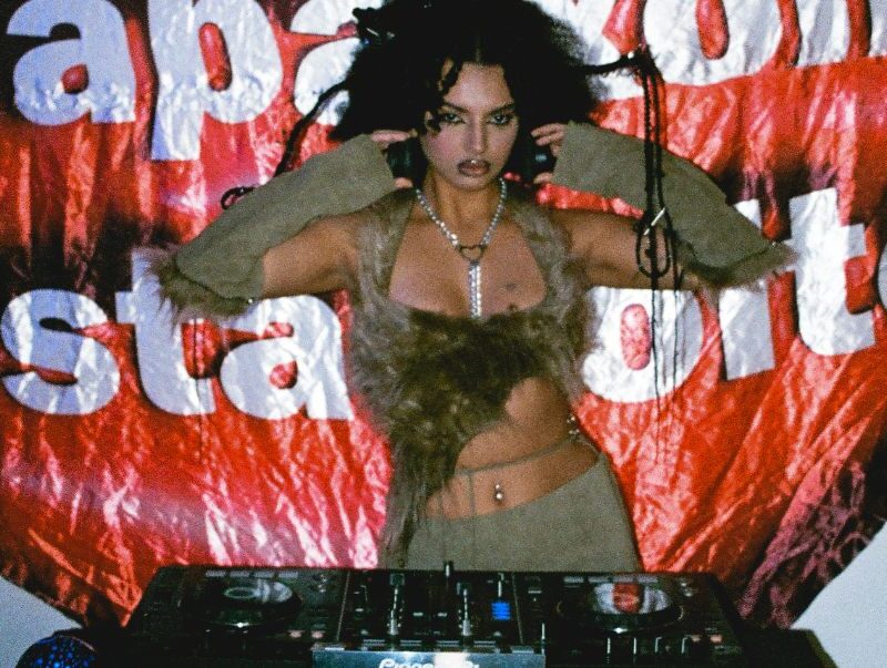 Clementaum, uma estrela cada vez mais ‘forty’ da música eletrônica brasileira