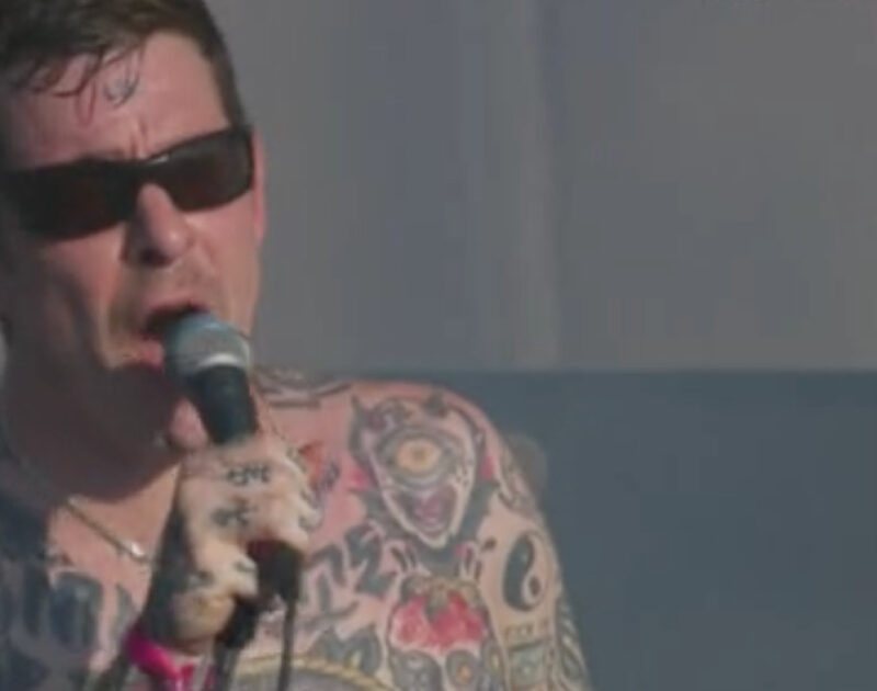 Viagra Boys clama por Palestina livre e esquenta o Lollapalooza 2026