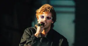 Ruel no palco do Lollapalooza Brasil 2026. Crédito: Divulgação