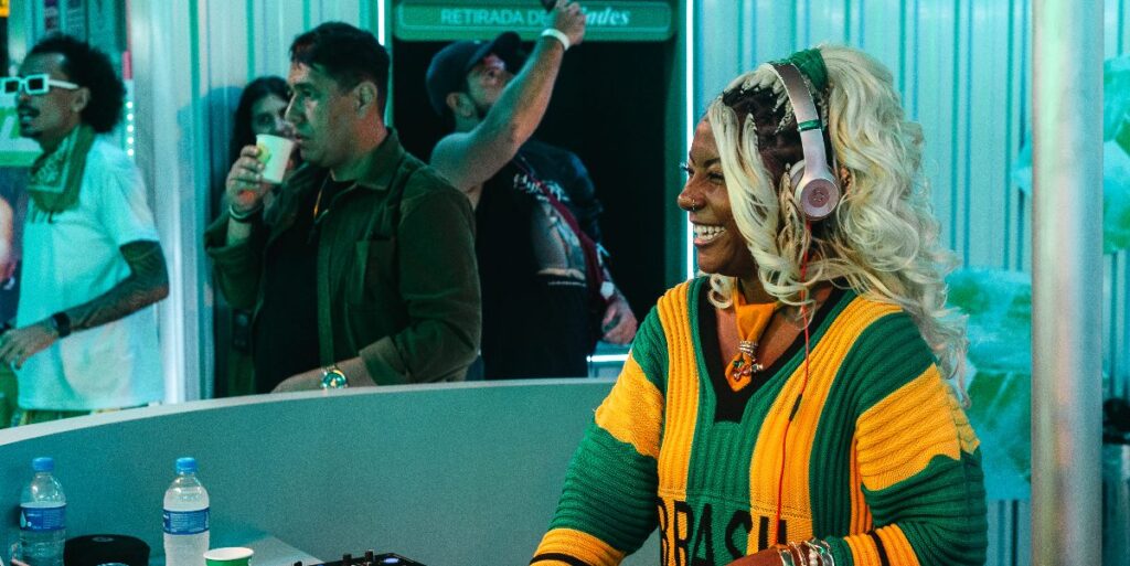 DJ Talie no Sprite Fresh District (Tati Silvestroni)