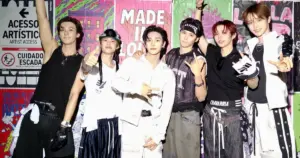 RIIZE no Lollapalooza Brasil (reprodução X)