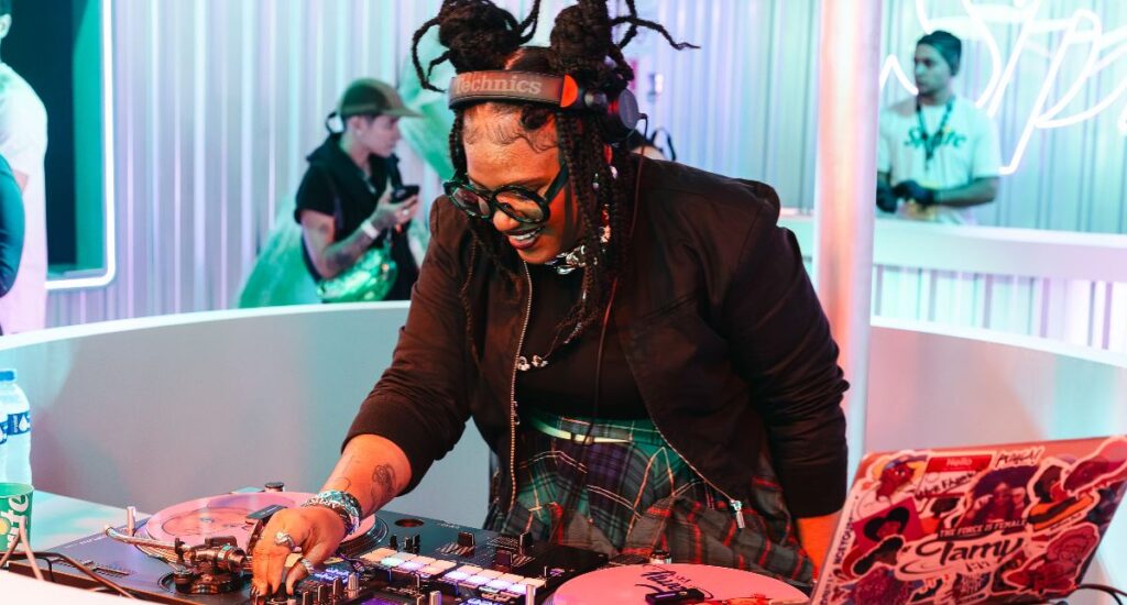 DJ Tamy no Sprite Fresh District (Tati Silvestroni)