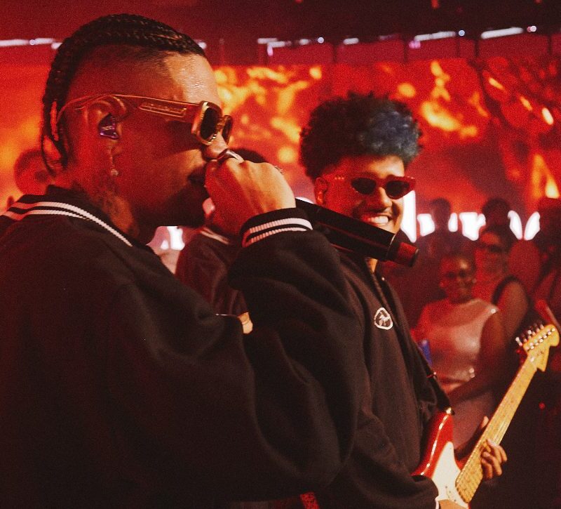 Lolla BR 2026: ÀTTØØXXÁ leva seus ‘papos musicais’ da Bahia para o Coke Studio