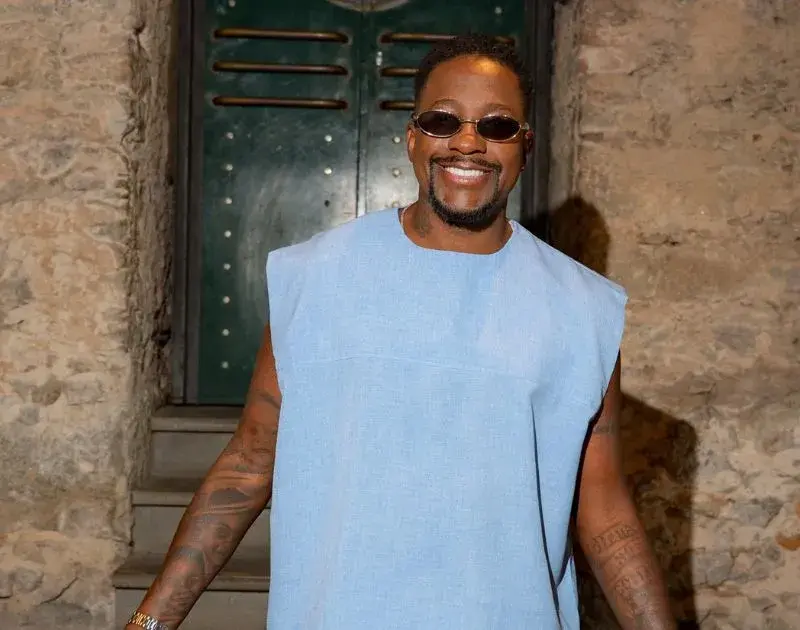 Mumuzinho aposta em clima íntimo em gravação do audiovisual ‘Simples Assim’