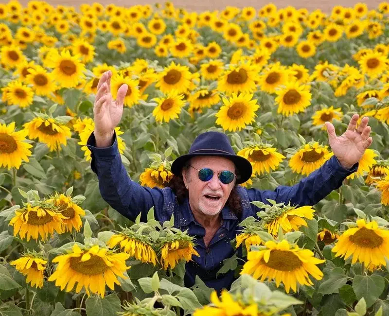 Alceu Valença: ‘A doidice no palco me revigora’