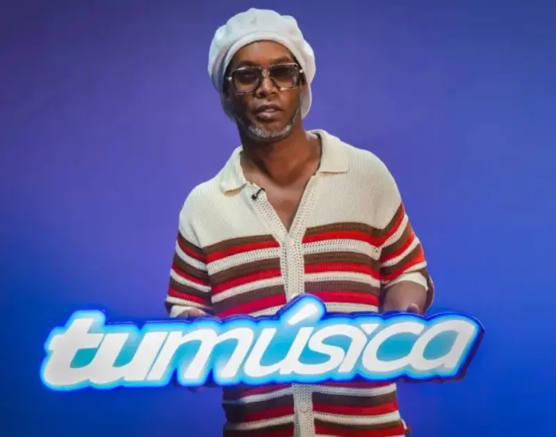 Exclusivo: Ronaldinho Gaúcho lança gravadora e álbum para Copa do Mundo