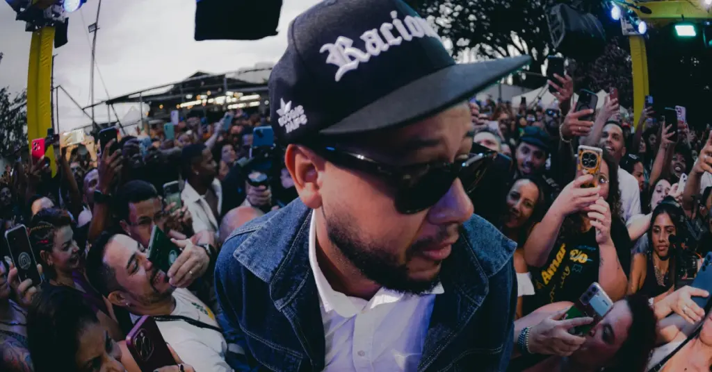 Emicida lança teaser de 'Us Memo Preto Zica', gravado no Quintal dos Prettos 1 Emicida (@opoeta____)