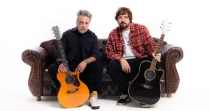 Thiago Castanho & Marcão Britto Charlie Brown Jr. Acústico (Yuri Milicevic)