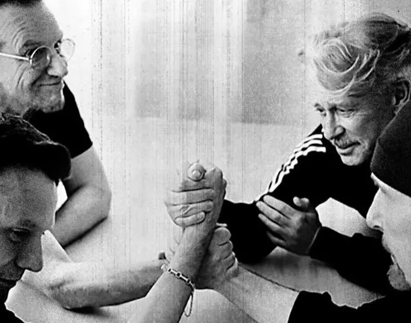 U2 lança “Easter Lily EP” e revela nova fase introspectiva