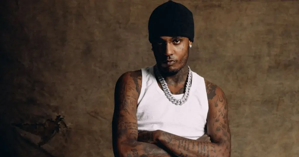 Derek lança 'ARꓘANO' após show no OMNI Festival 1 Derek (créditos Matheus Aguiar)