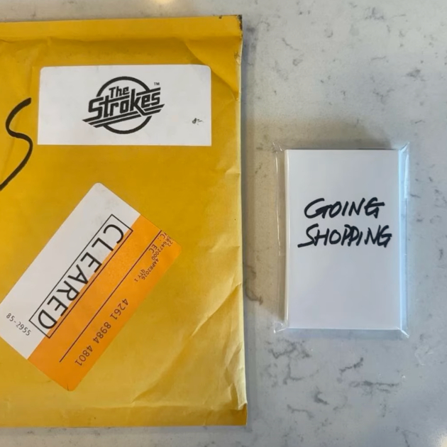 De fitas a tênis: entenda táticas de lançamentos como a dos Strokes 2 Fita cassete The Strokes (Instagram)