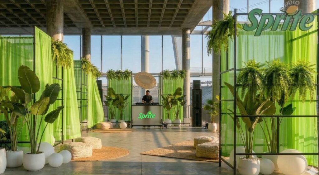 Sprite leva refrescância ao Gop Tun Festival com a estreia da Rádio Sprite 1 A pista Rádio Sprite no Gop Tun Festival (Reprodução)