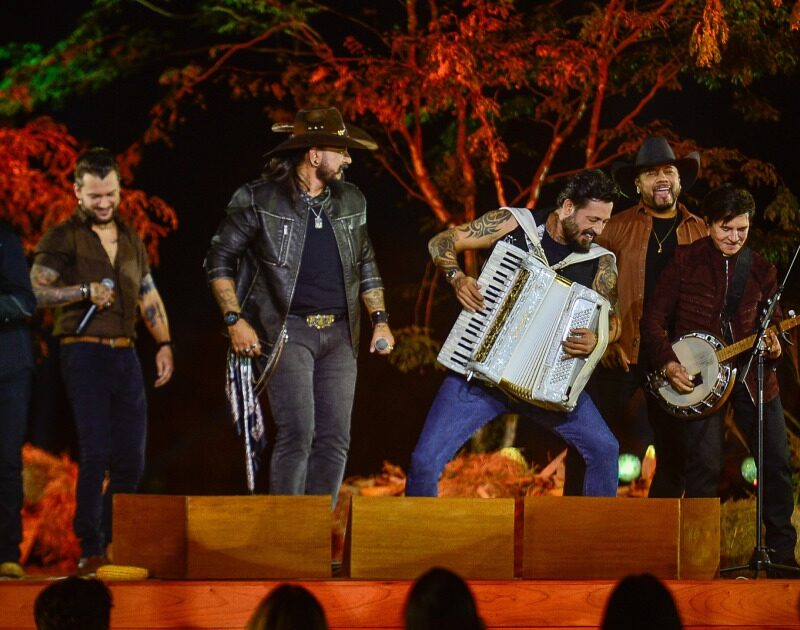 Fotos: Chitãozinho e Xororó gravam DVD no interior de São Paulo com convidados