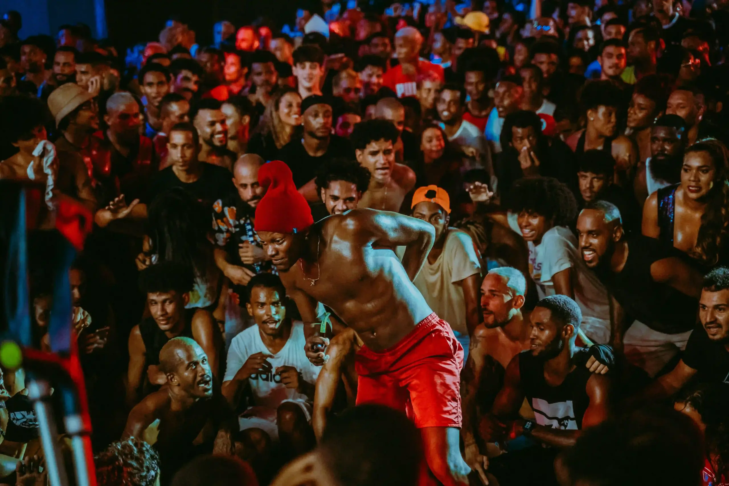 Saci comanda a galera no Festival da Virada (Pedro Soares/Máquina de Louco)