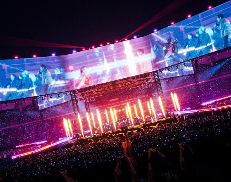 HYBE, YG, SM e JYP se unem para criar festival rival ao Coachella