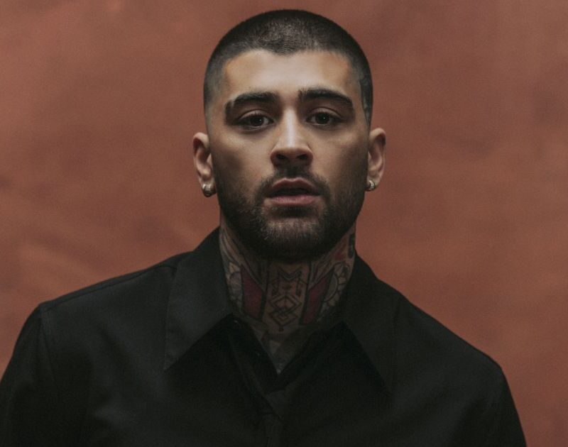 Prestes a vir ao Brasil, Zayn Malik canta ‘Heaven Baby’ em vídeo