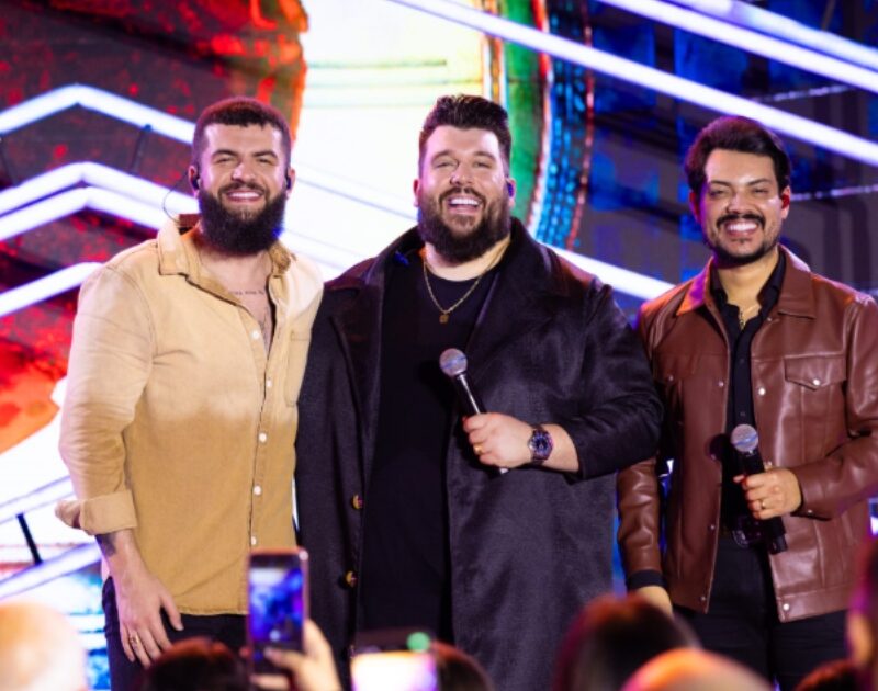 Panda atinge Top 1 nas paradas e anuncia música com Ícaro & Gilmar