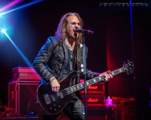 O roqueiro americano Kip Winger (Divulgação)