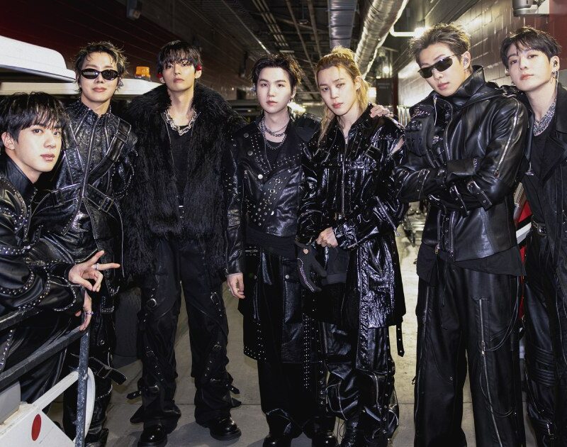 BTS no Brasil: fã-clube abre votação para escolha do banner para shows