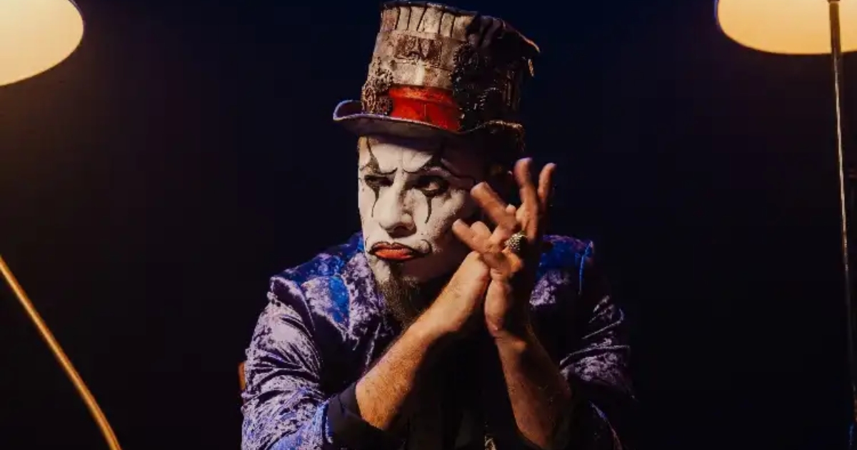 Fernando Anitelli, vocalista e líder do Teatro Mágico (Gabi Ramos/ Divulgação)